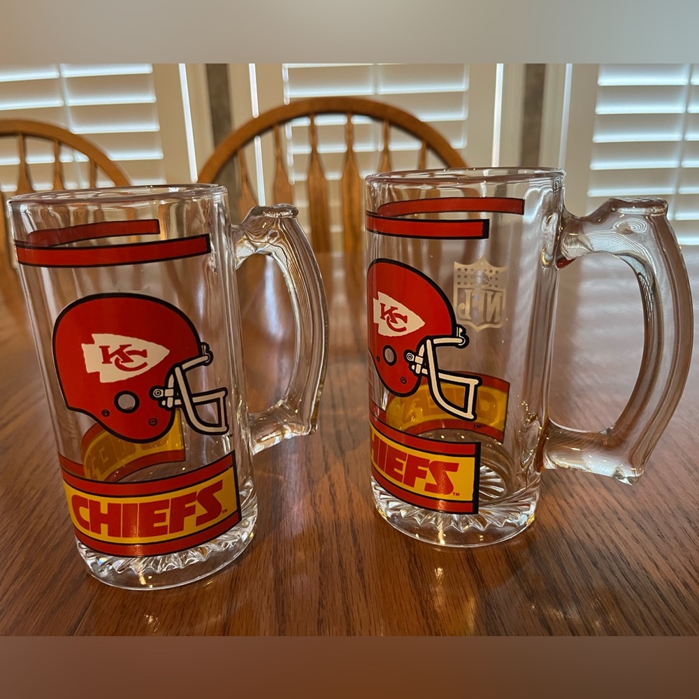 Set of 2 Kansas City Chiefs glass 12 oz beer mugs. - Picture 4 of 6